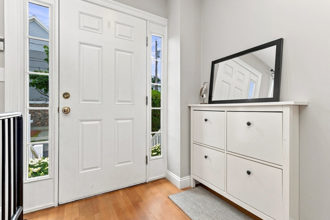 9 Russell St Unit 3, Waltham, MA 02453 - Image 8