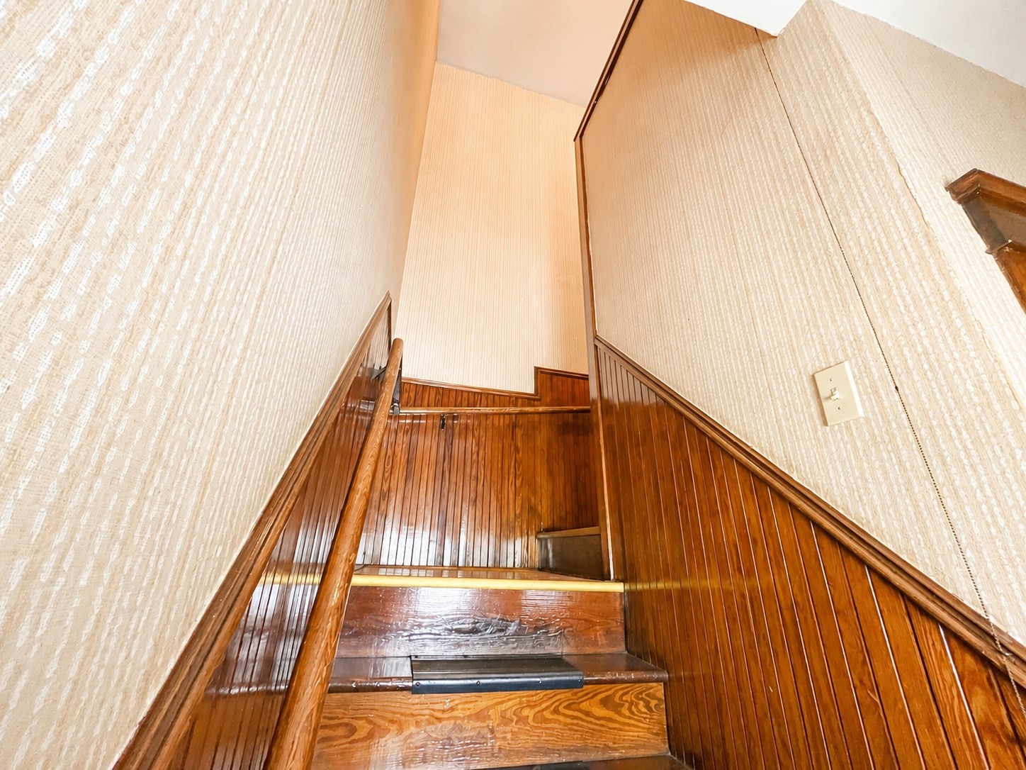 559 S Almond St, Fall River, MA 02724 - Image 23