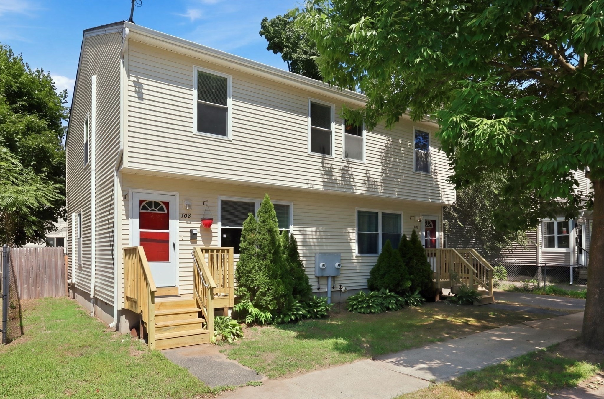 104 Quincy St, Springfield, MA 01109