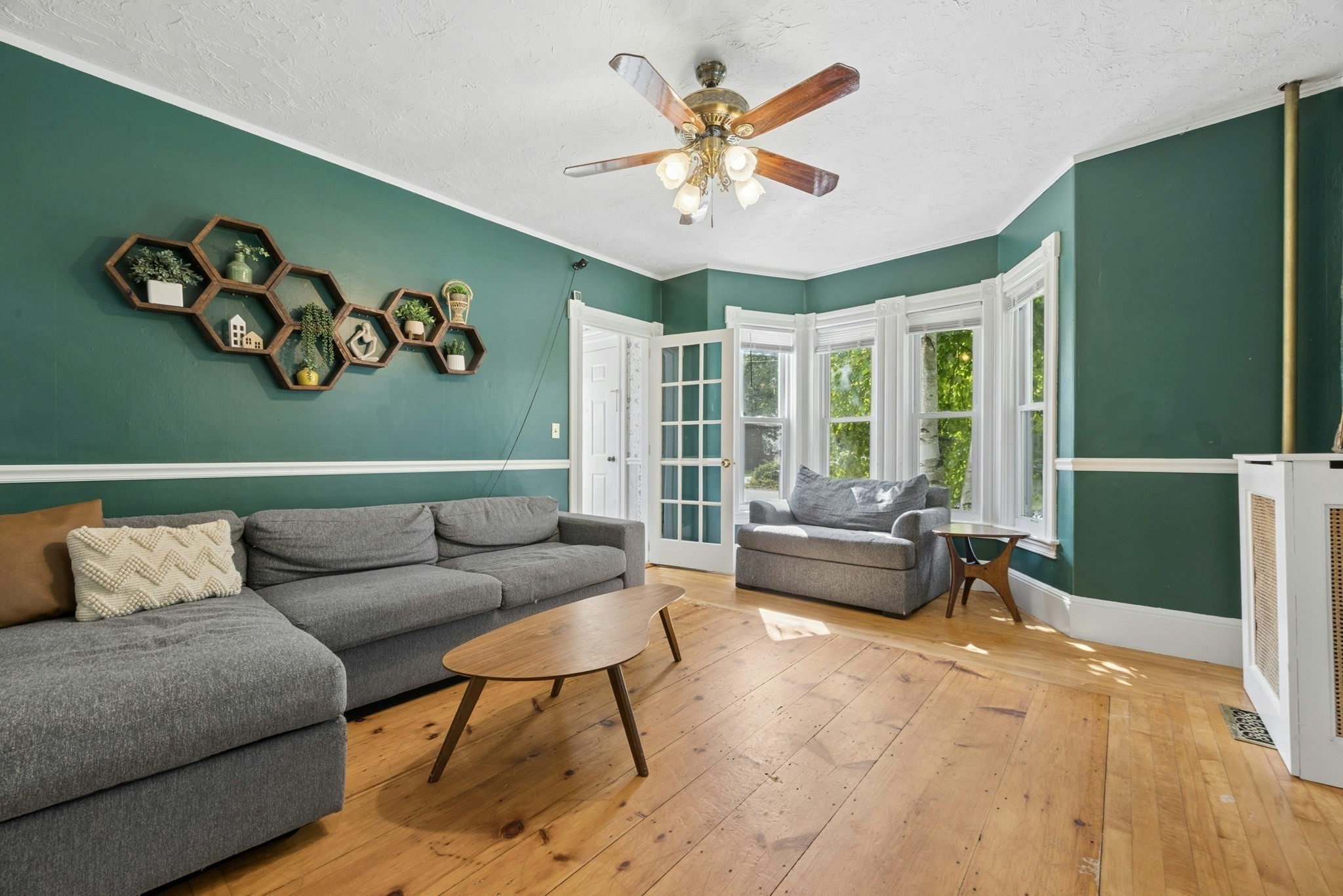 32 Winter Street, Gardner, MA 01440 - Image 2