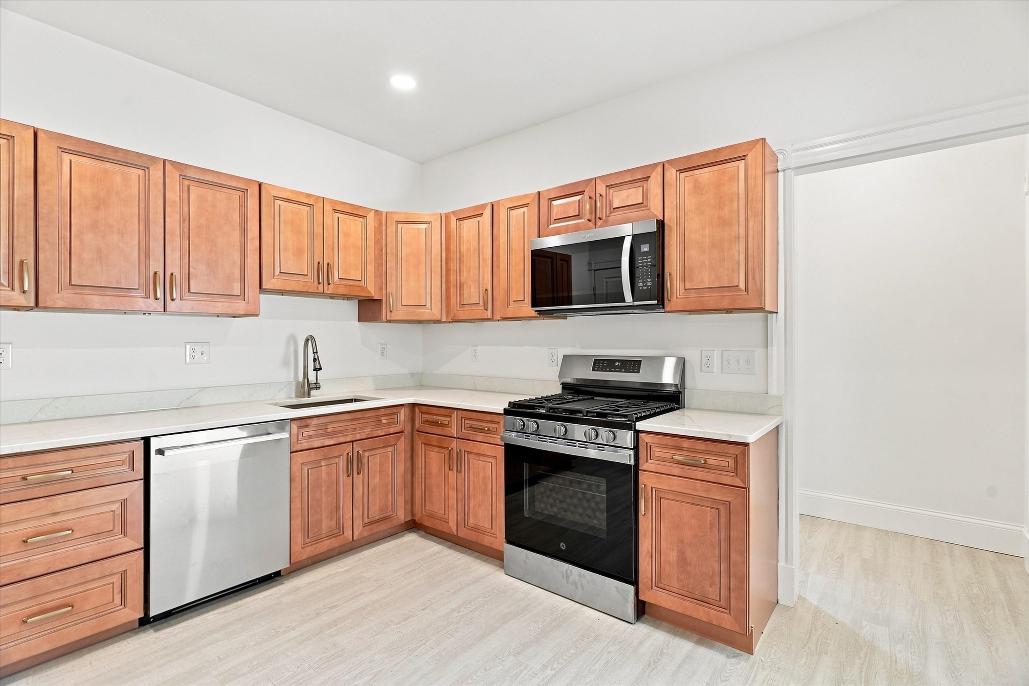 97 Melendy Ave Unit 97, Watertown, MA 02472 - Image 8