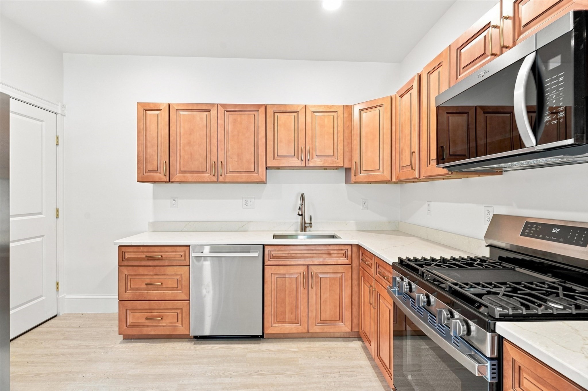 97 Melendy Ave Unit 97, Watertown, MA 02472 - Image 9