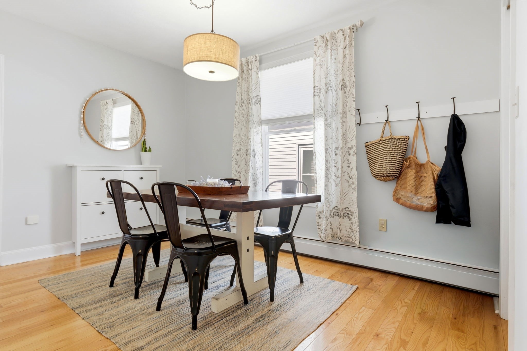 22 Myrtle St, Beverly, MA 01915