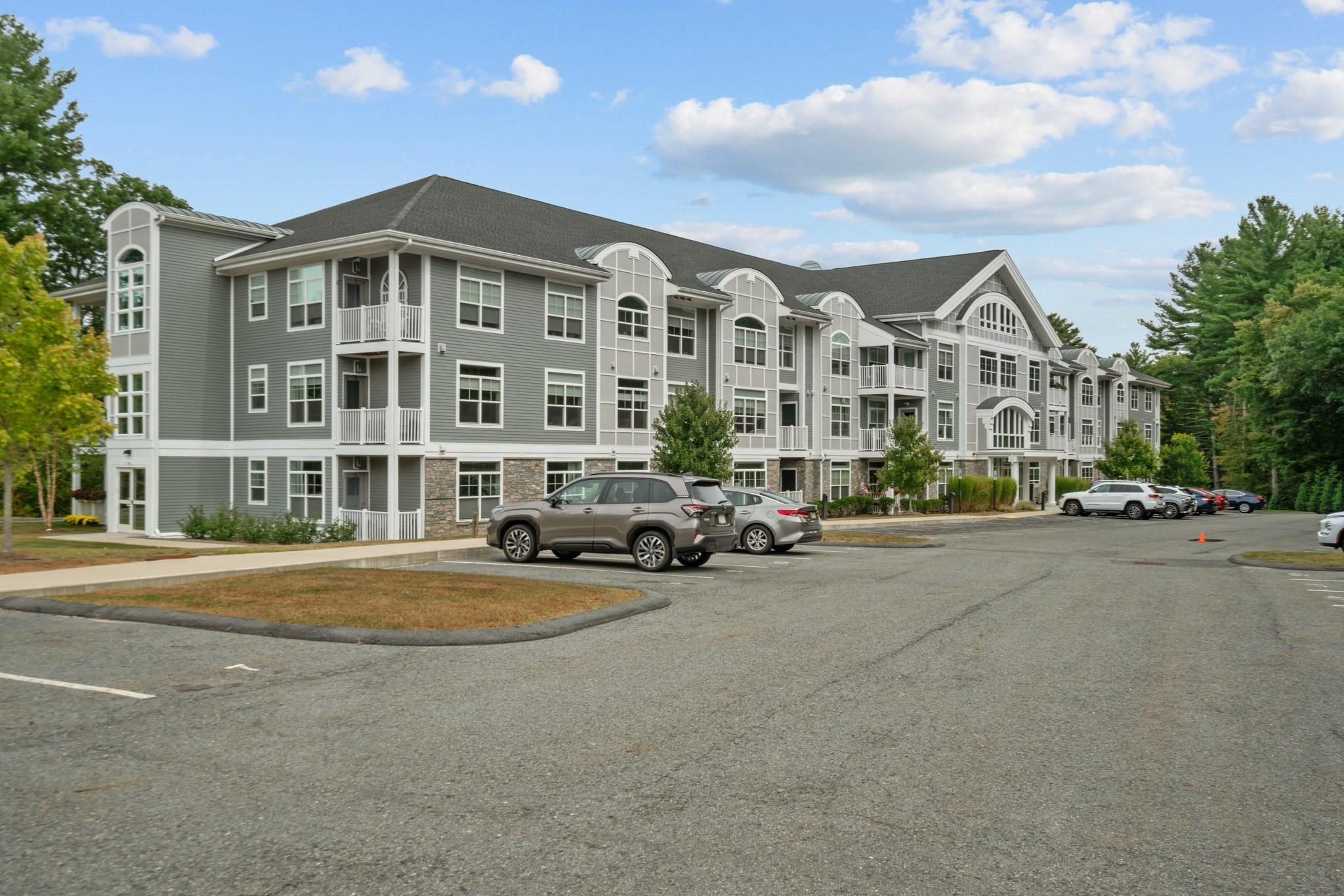 635 Old Post Road Unit 302, Sharon, MA 02067