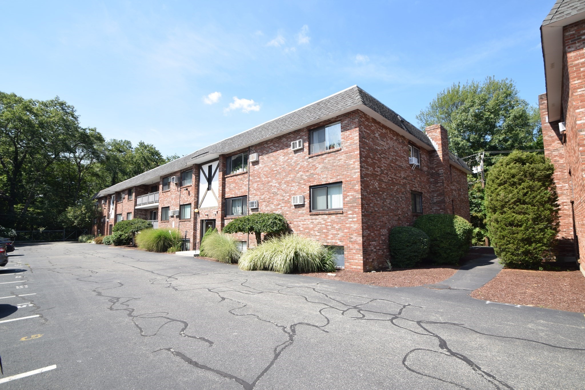 43 McCormick Unit 52, Stoughton, MA 02368