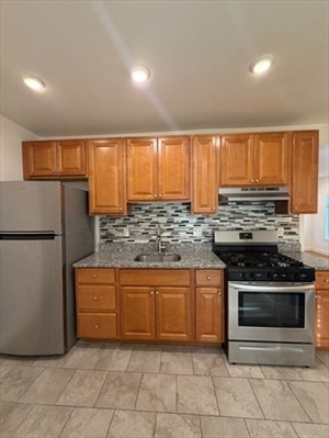 190 Main Street, Apt 3