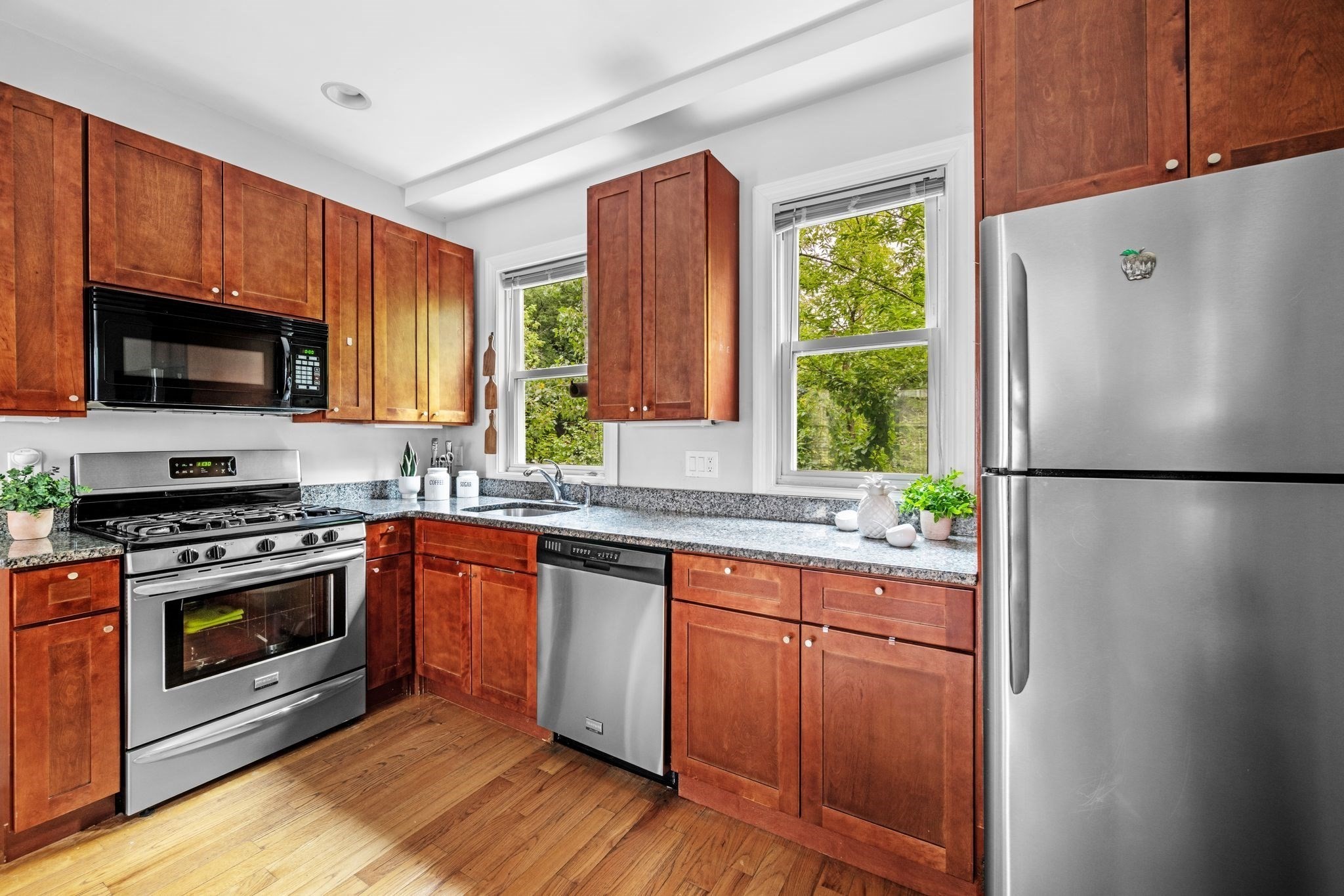 33 Plainfield St Unit 2, Jamaica Plain, Boston, MA 02130