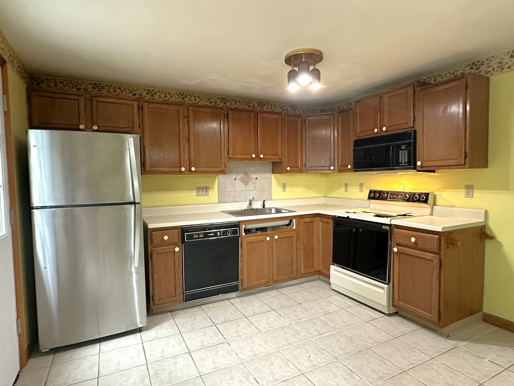 134 Terri Marie Way Unit 6-18, Fall River, MA 02720 - Image 7