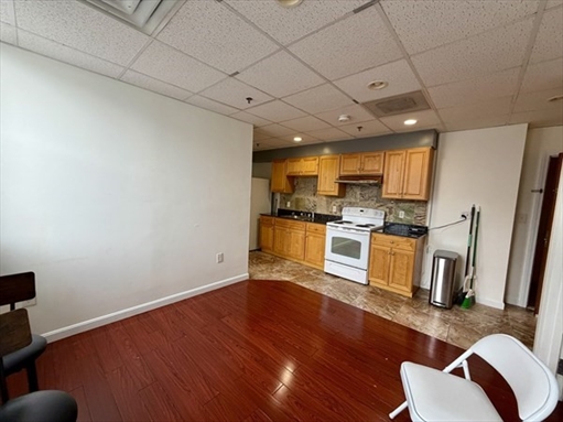 72 Kneeland, Apt 601