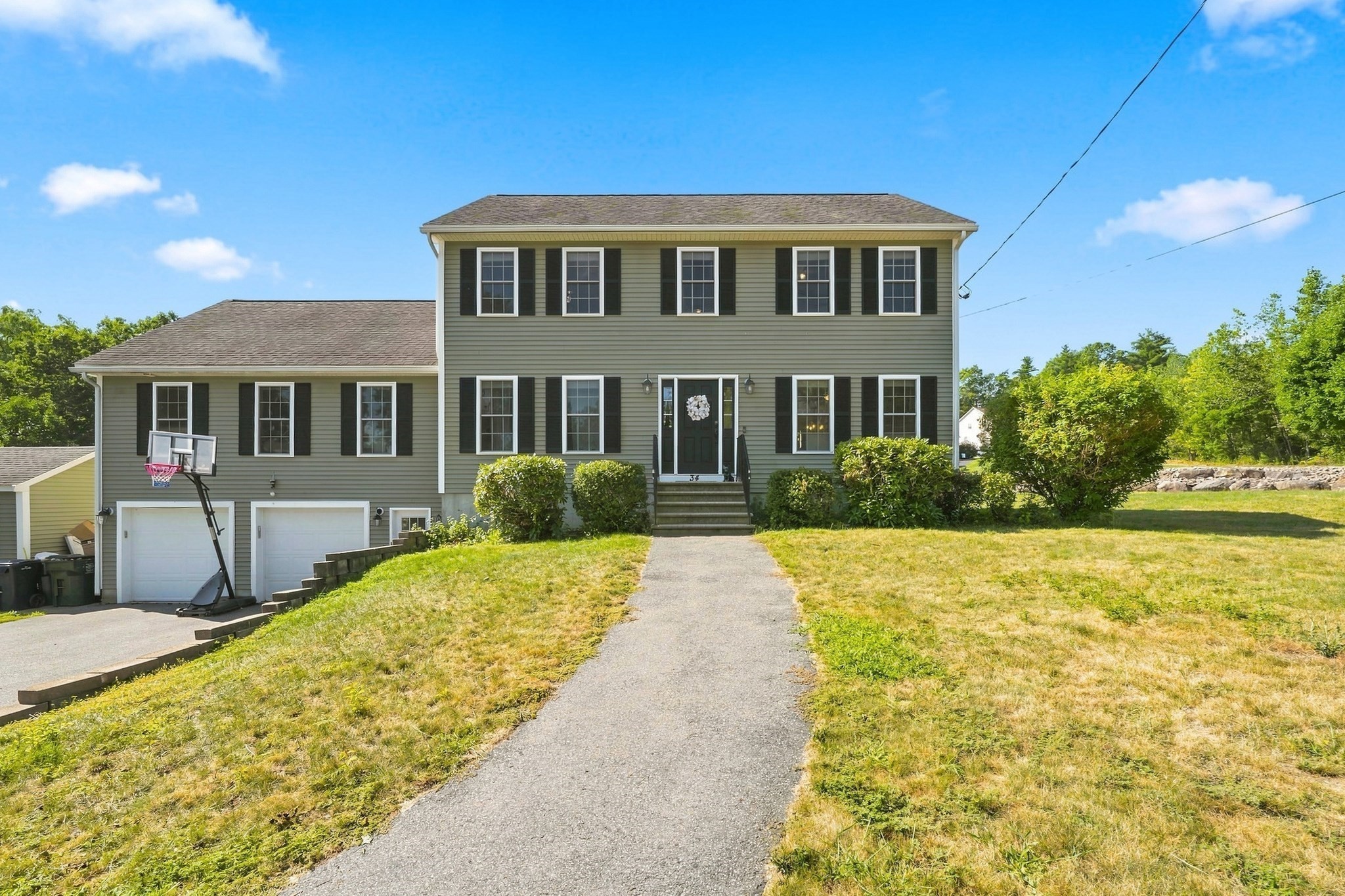341 Primrose Hill, Dracut, MA 01826