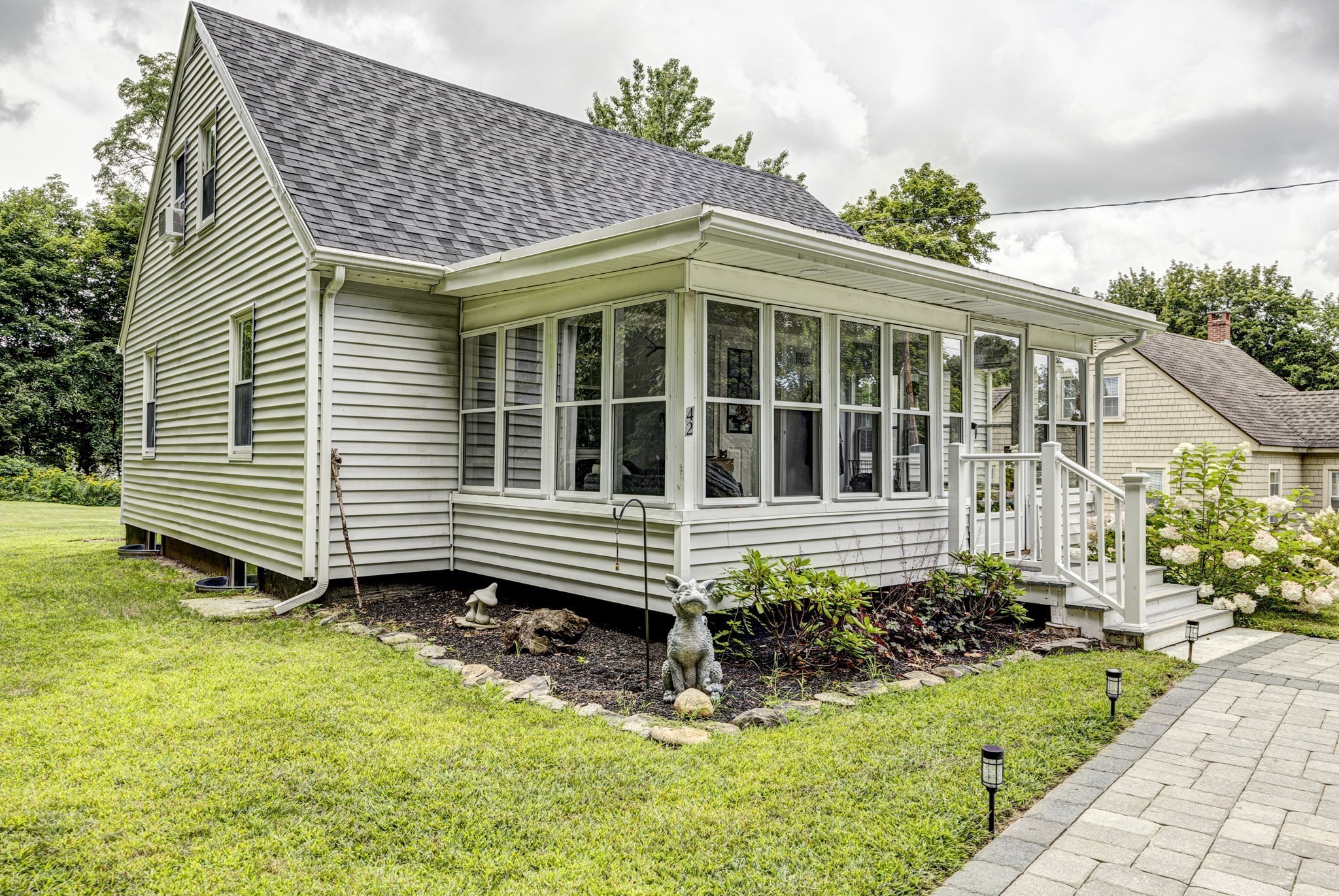 42 Pleasant View Avenue, Lunenburg, MA 01462