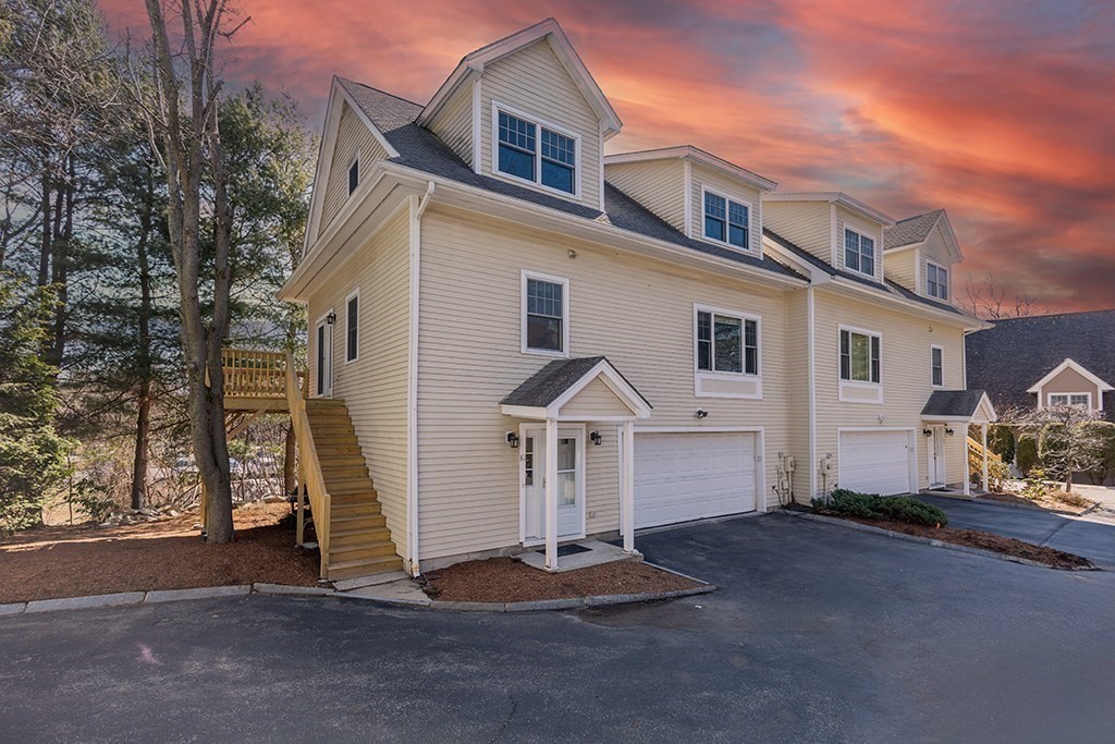 81 Beecher Pl Unit 81, Newton, MA 02459