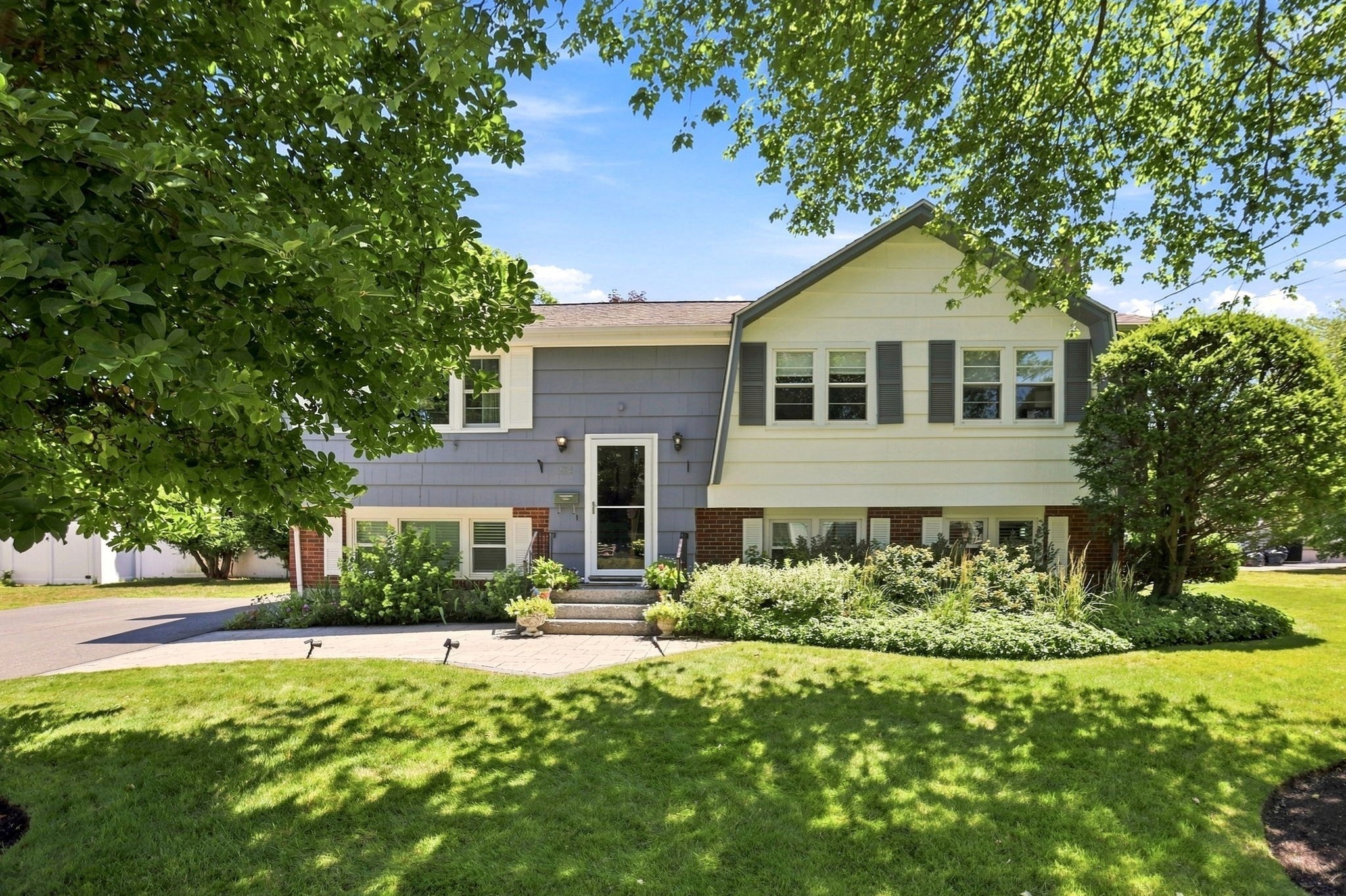 214 Rogers Drive, Stoughton, MA 02072