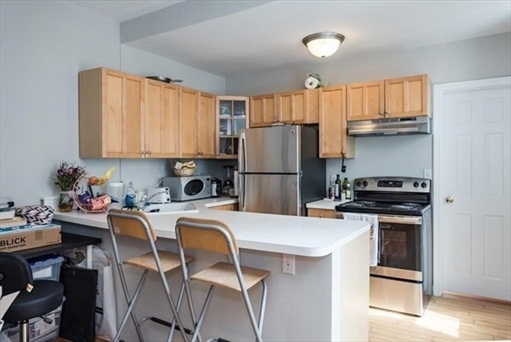 43 park vale ave, Apt 8a