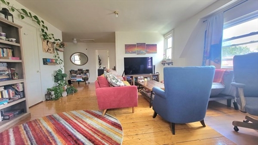 45 Auburn Street, Apt 3