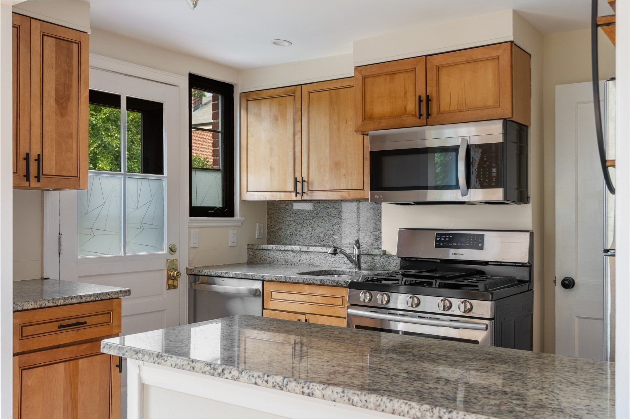 956 Belmont Unit 956 20472 - Image 2