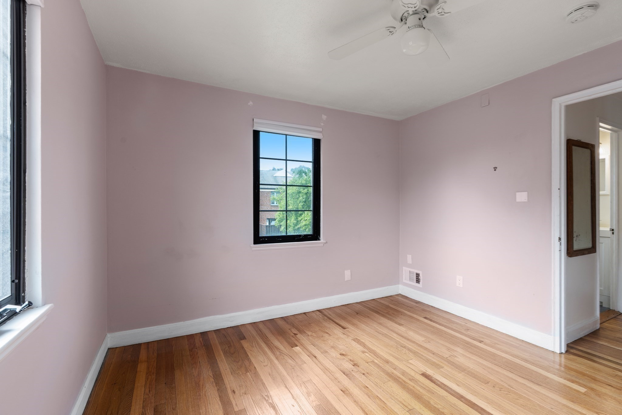 956 Belmont Unit 956 20472 - Image 17