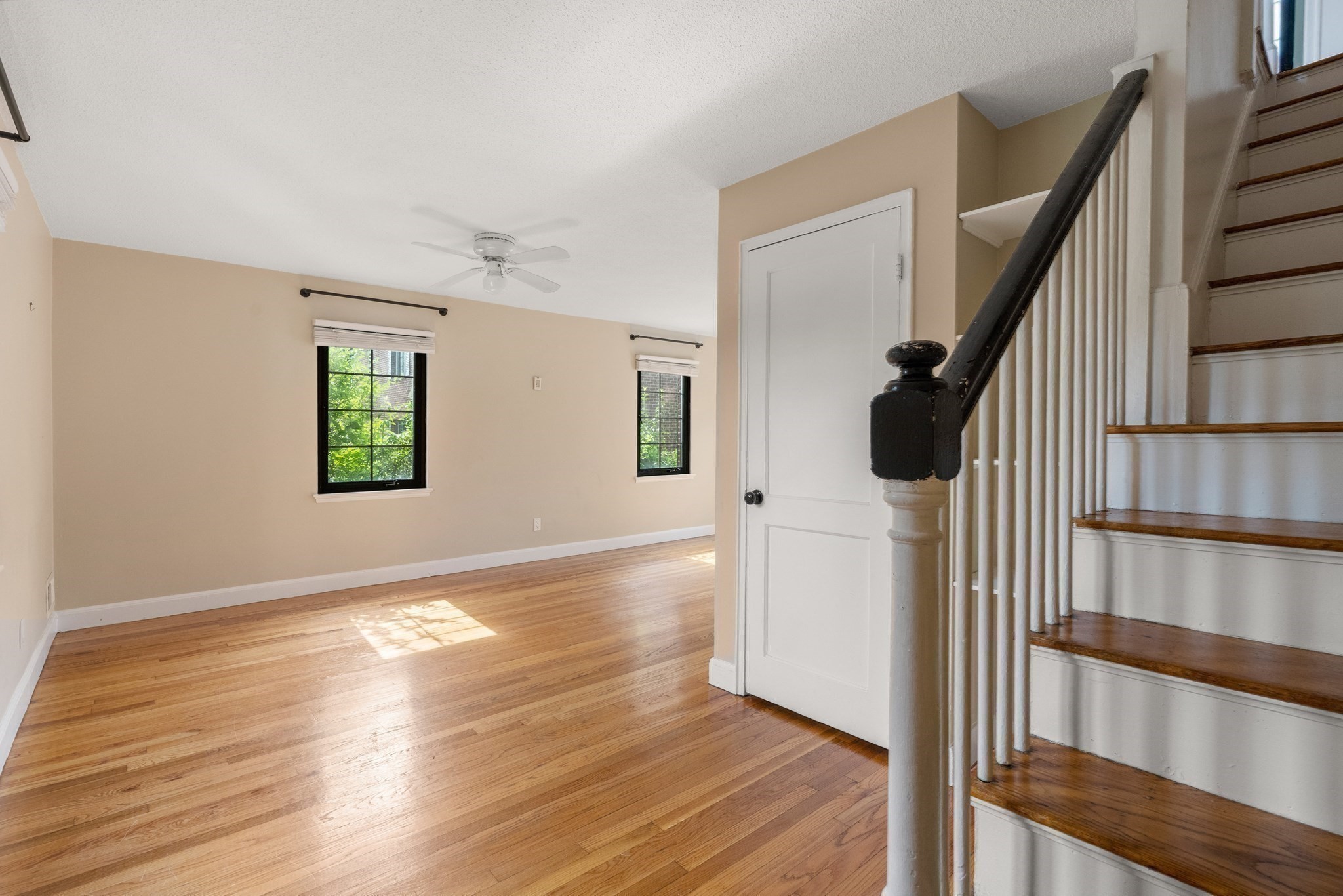 956 Belmont Unit 956 20472 - Image 6