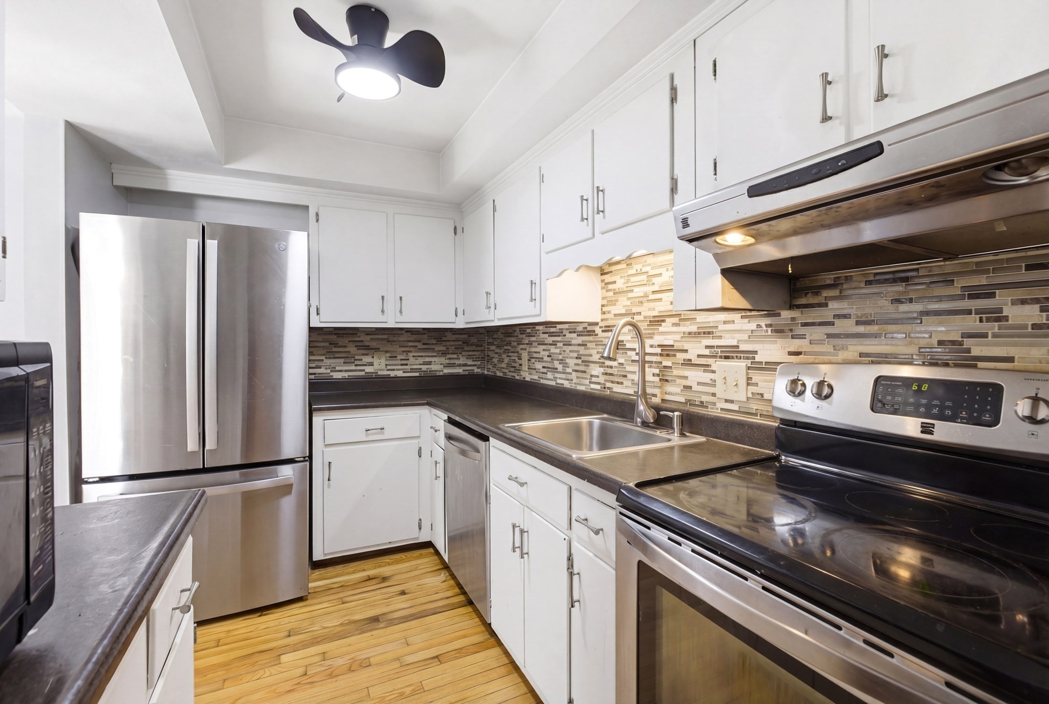 112 Lowell St Unit 11, Peabody, MA 01960