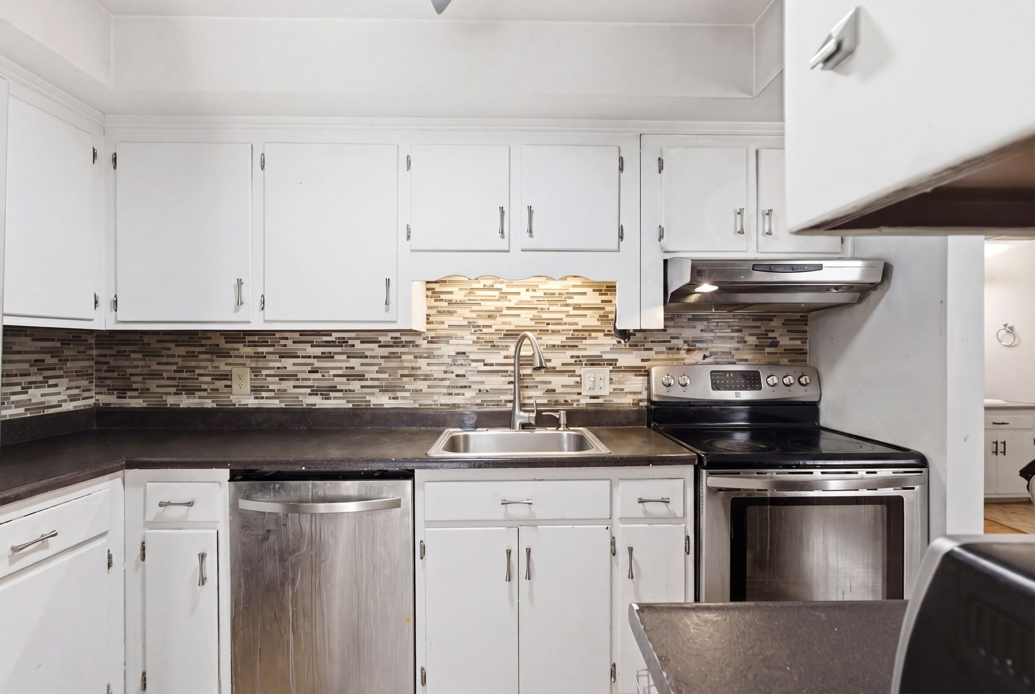 112 Lowell St Unit 11, Peabody, MA 01960 - Image 2