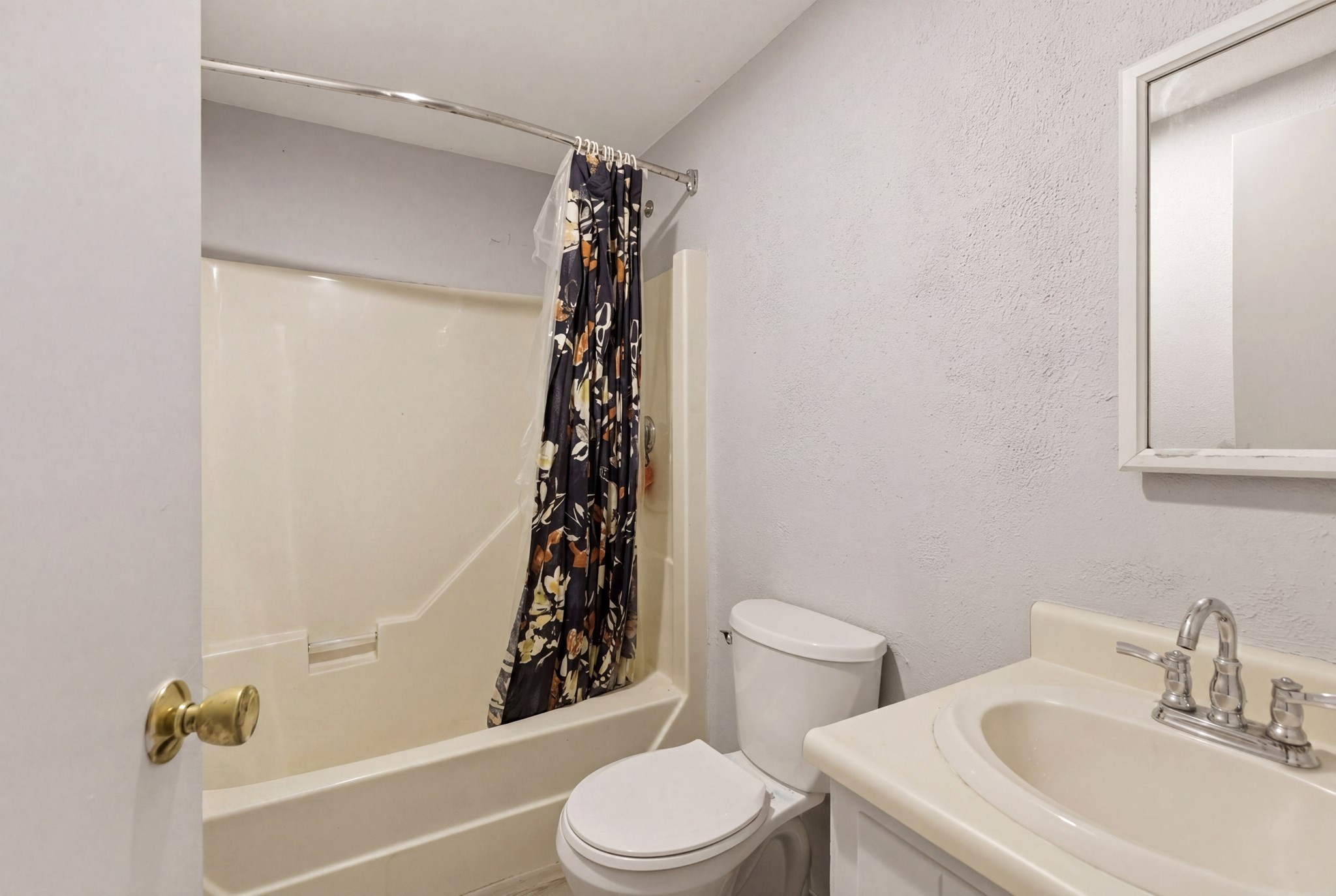 112 Lowell St Unit 11, Peabody, MA 01960 - Image 9