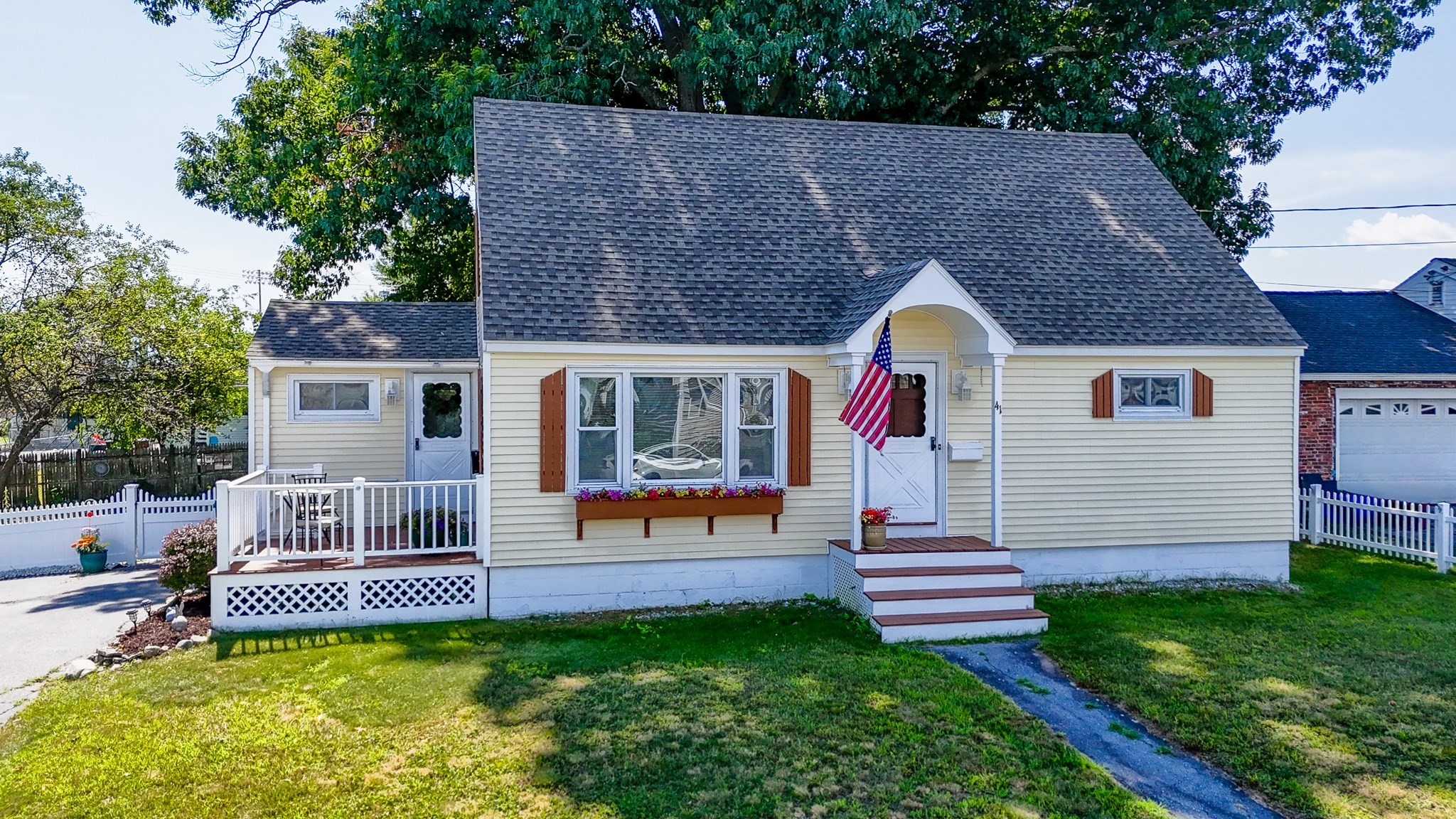 41 Alma Street, Lowell, MA 01854