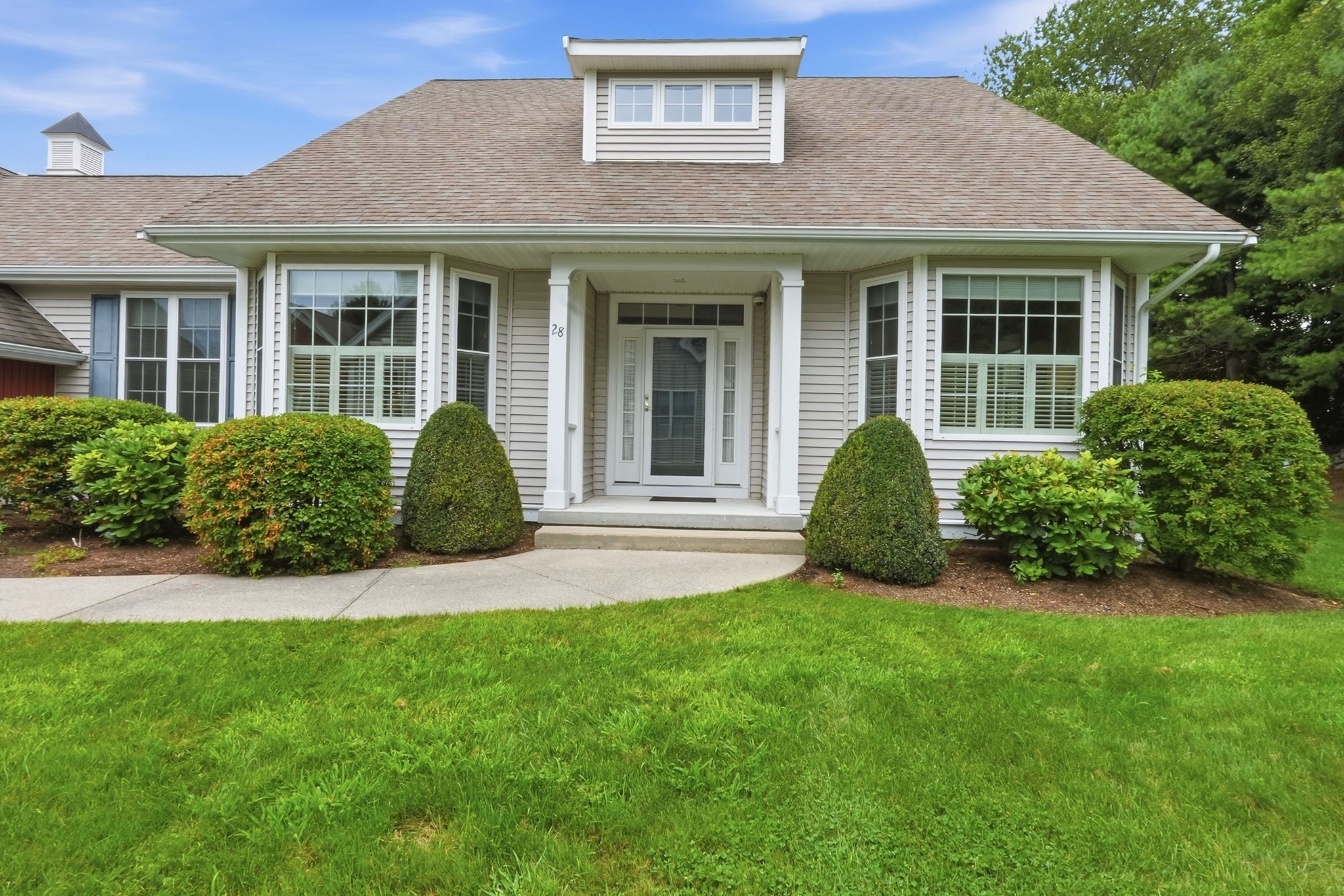28 Braeburn Ln Unit 28, Ashland, MA 01721
