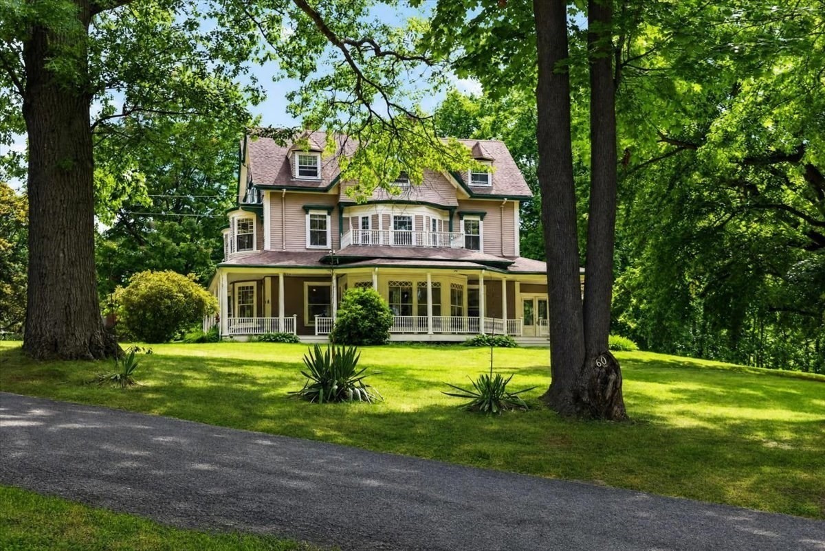 60 Bradley Hill Road, Hingham, MA 02043