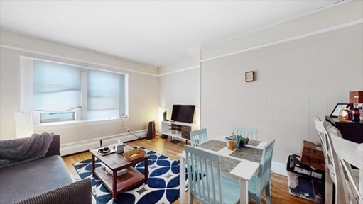 289 Beacon, Apt 9