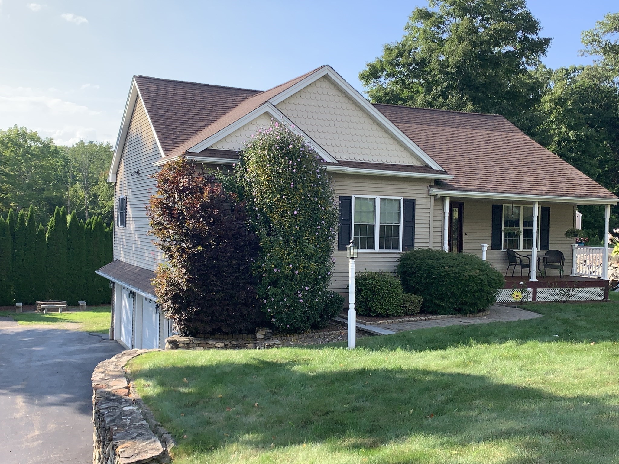 31 Servant Way, Southbridge, MA 01550