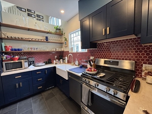 328 Harvard St, Apt 1