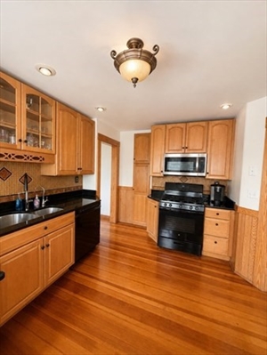 37 Euclid, Apt 2