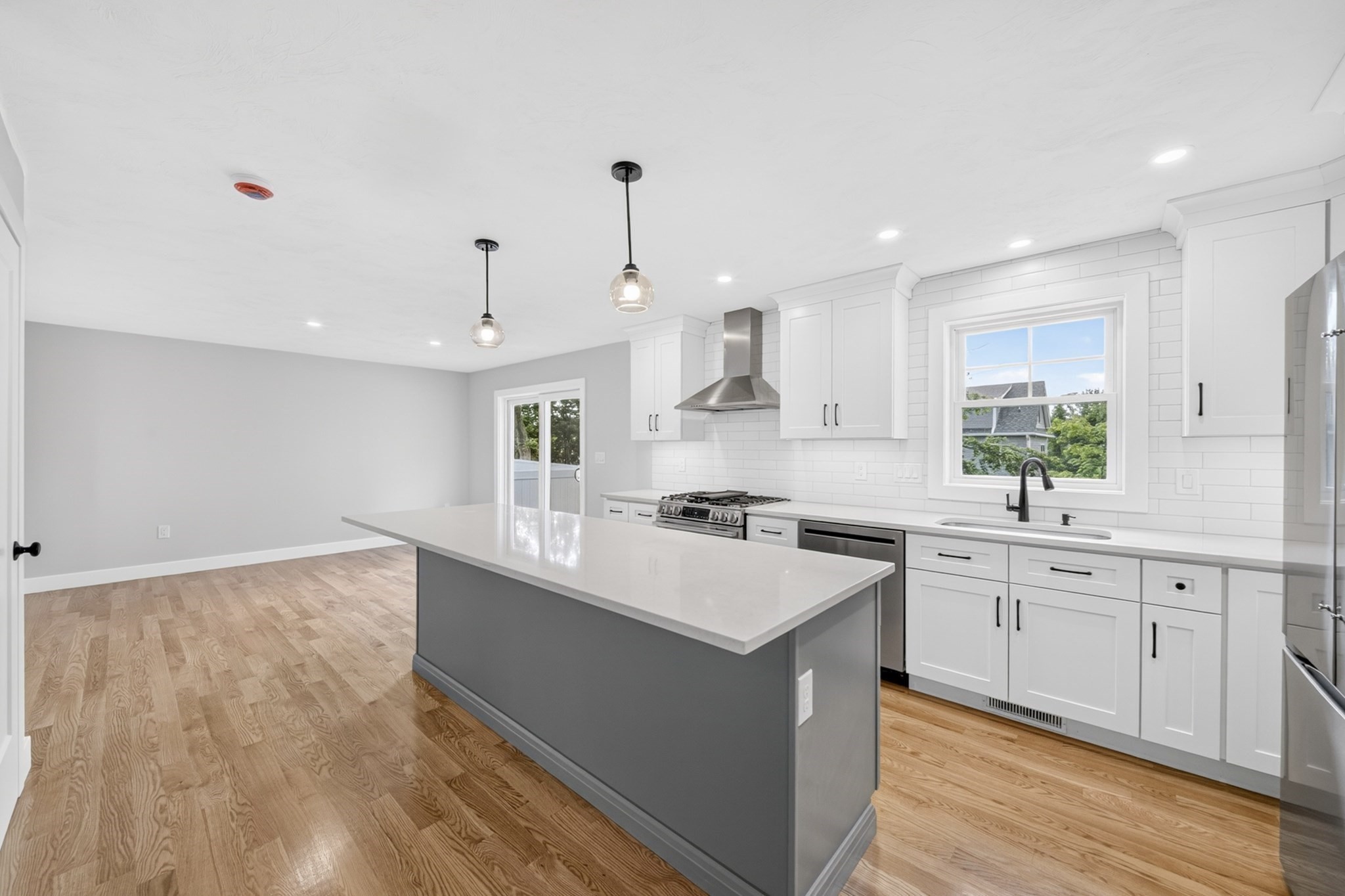 16 Neillian Way Unit 16, Bedford, MA 01730