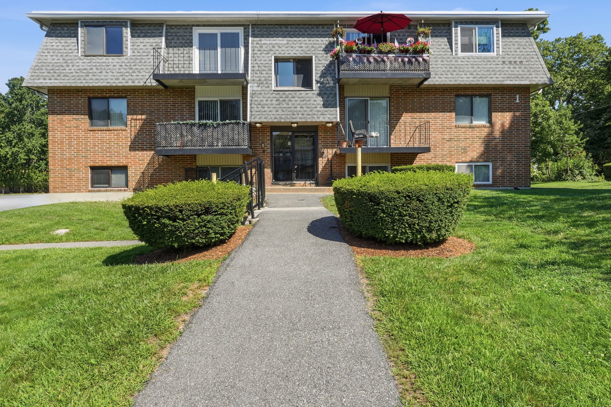 176 Maple Ave Unit 1-36, Rutland, MA 01543