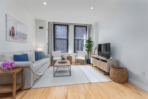 346 Congress, Apt 209