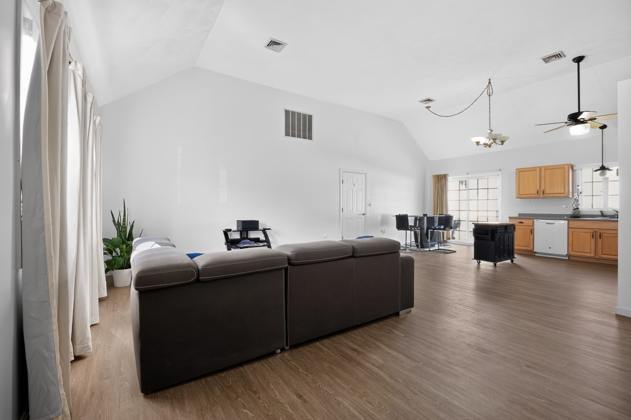 79 Emerald Dr, Lynn, MA 01904 - Image 8