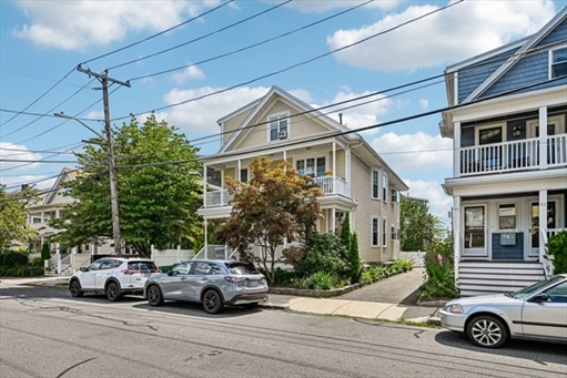 47 Emerald Street, Apt 47