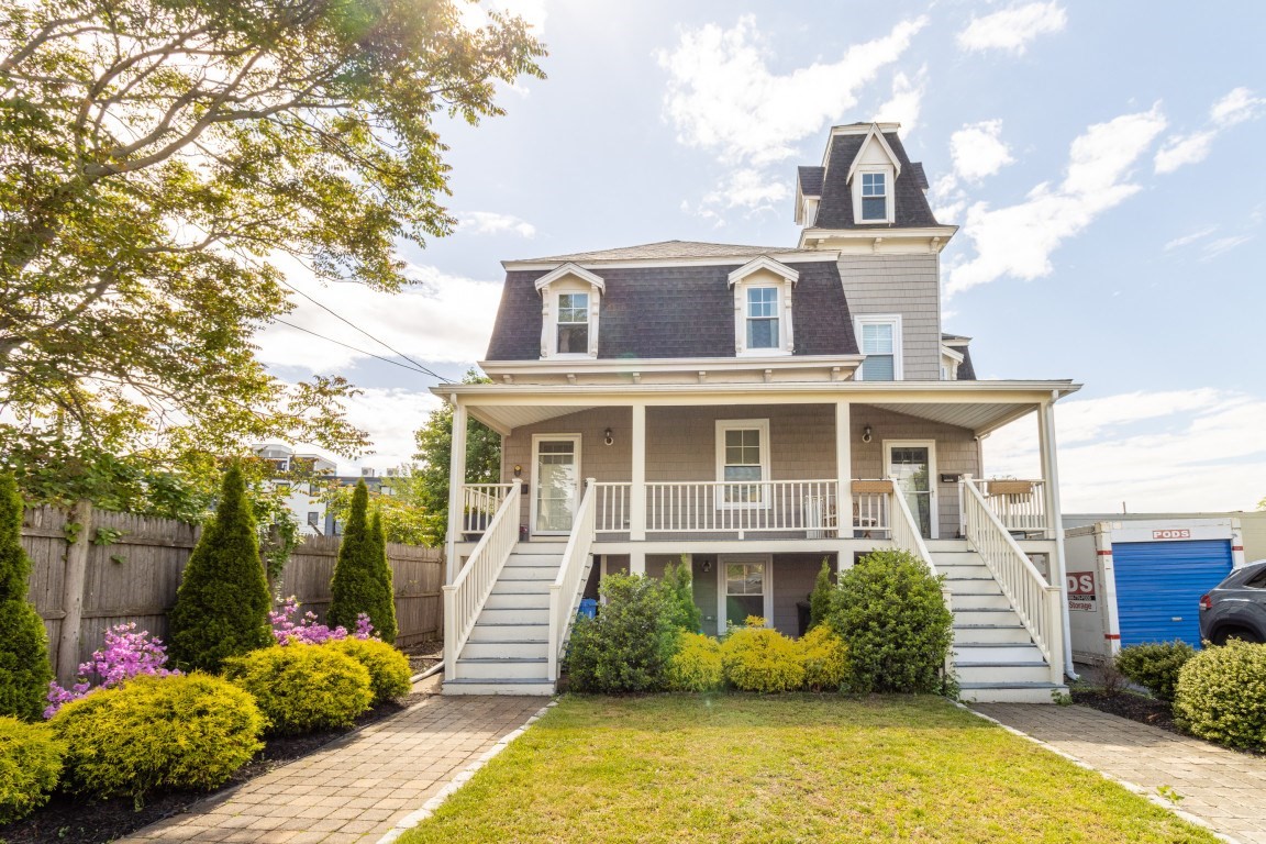 189 Shirley St Unit 1, Winthrop, MA 02152