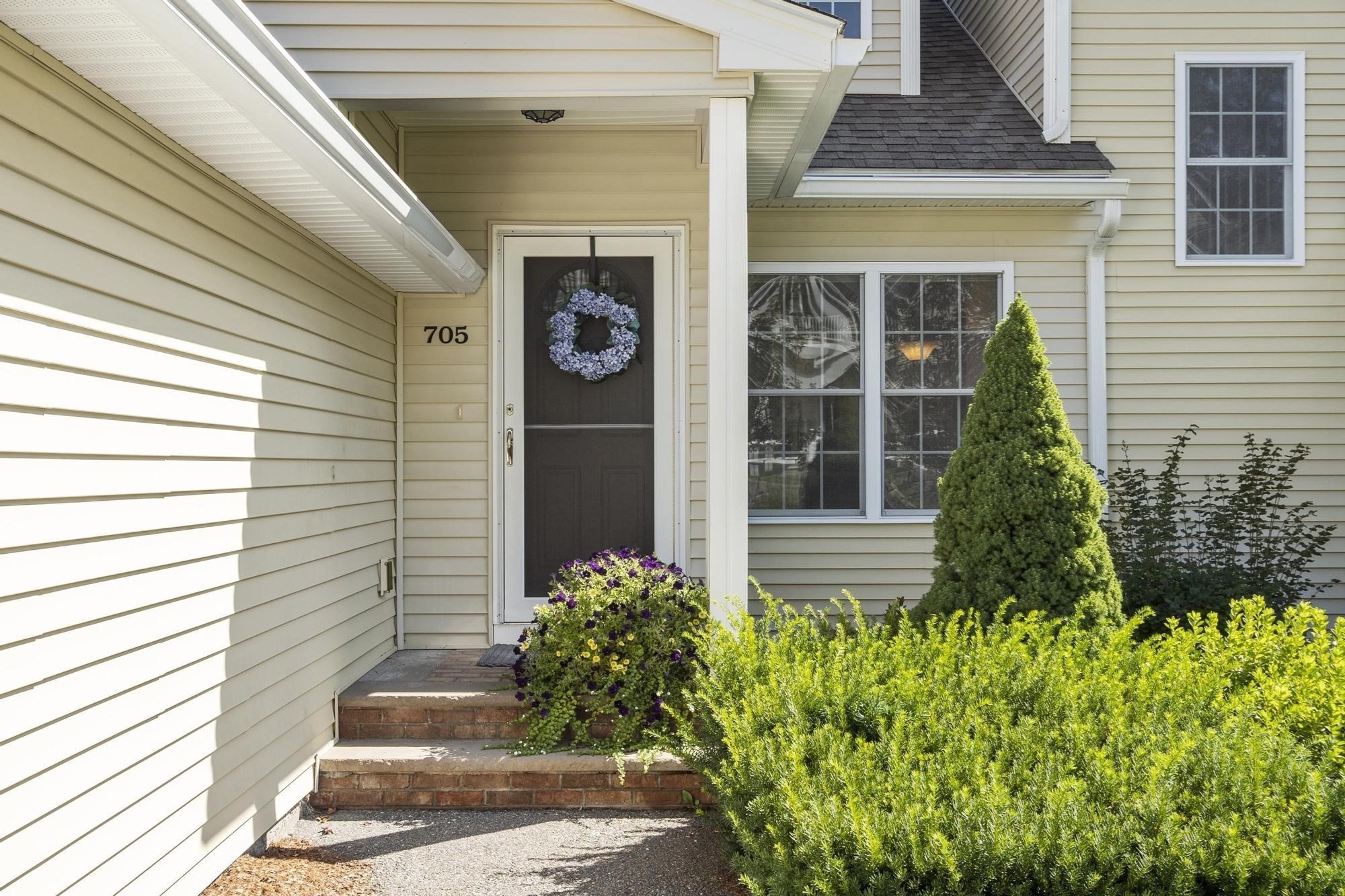 705 Autumn Ridge Dr Unit 705, Ayer, MA 01432