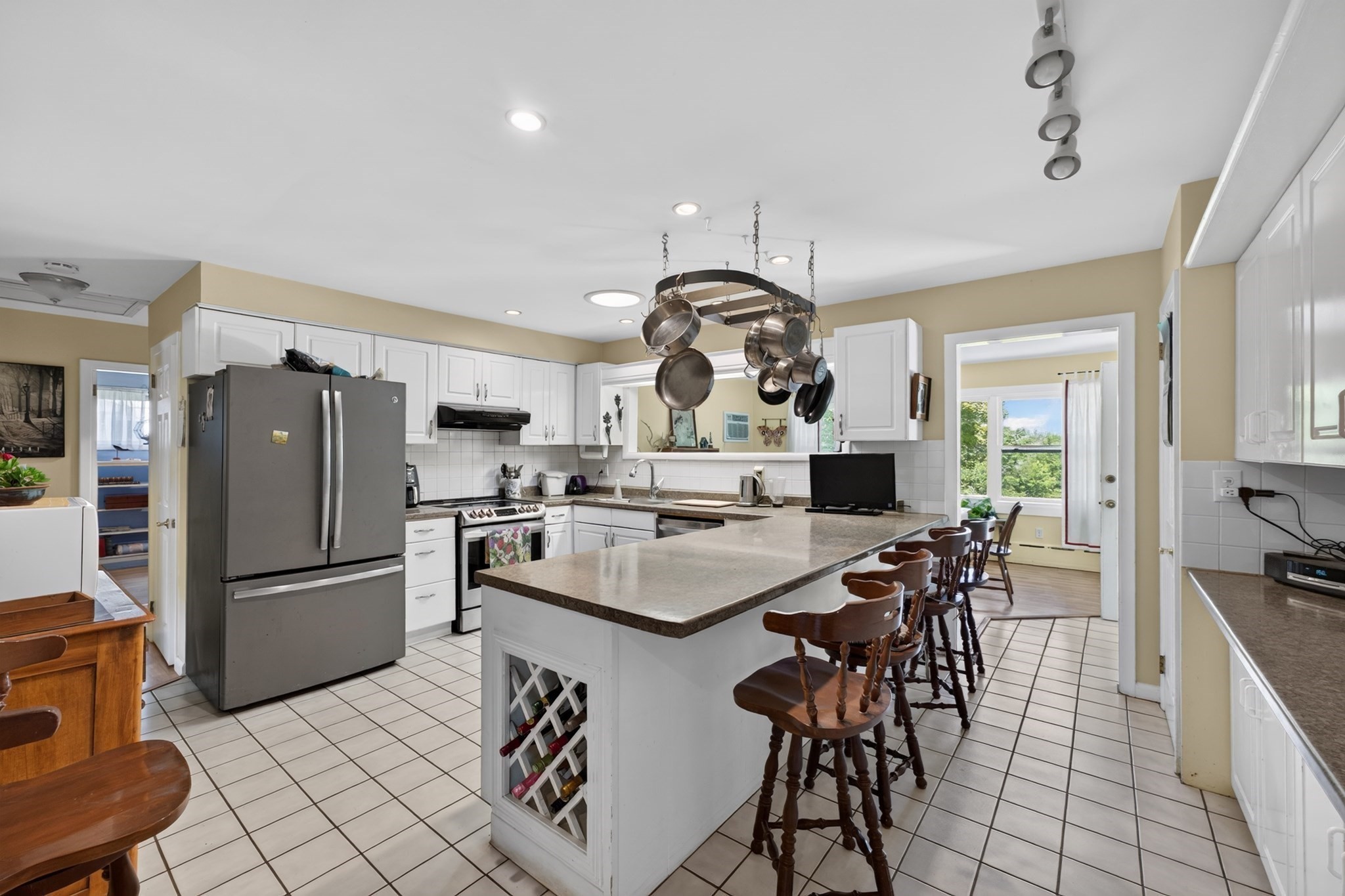 61 Highland Avenue, Dartmouth, MA 02747 - Image 6