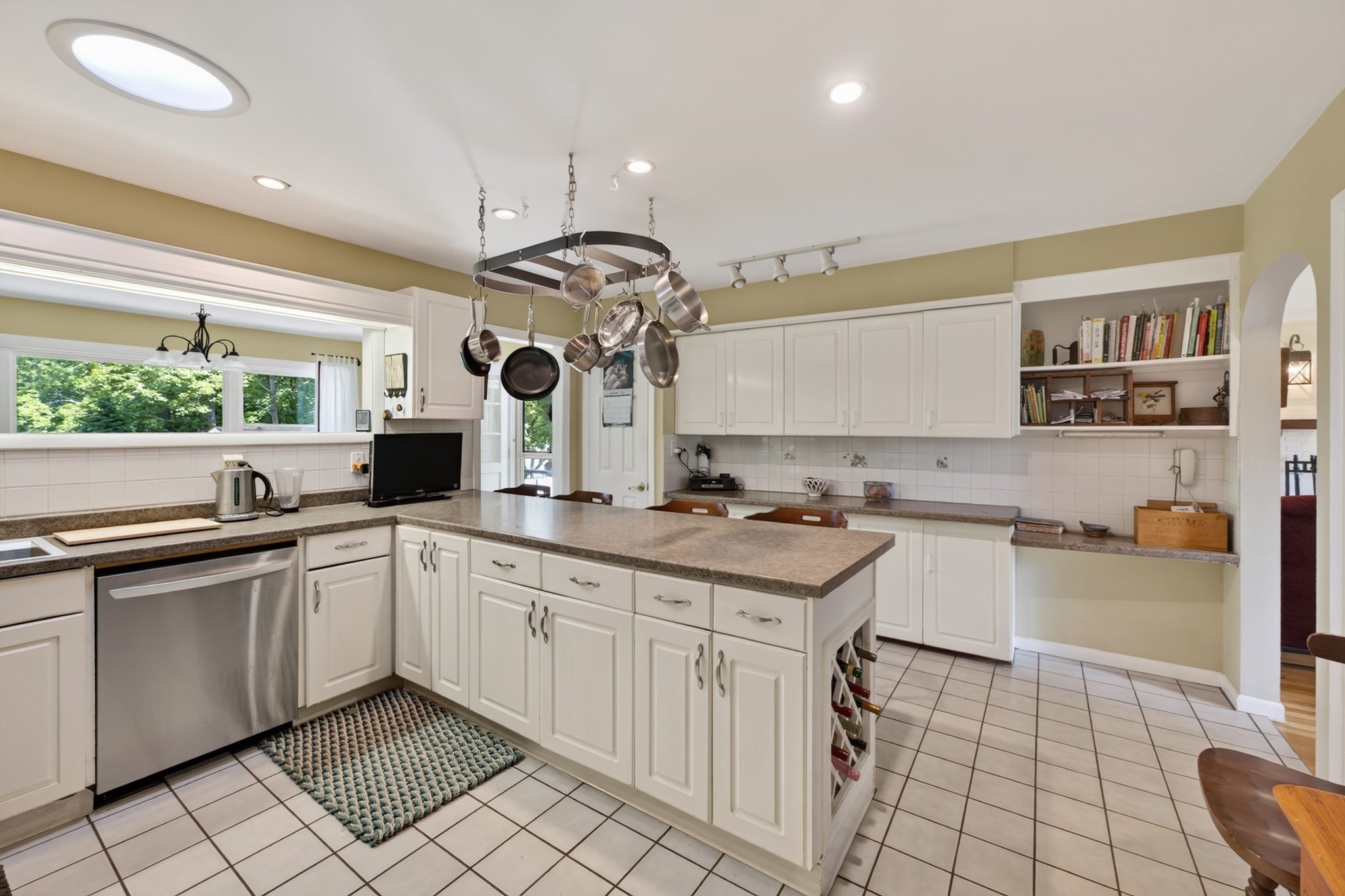 61 Highland Avenue, Dartmouth, MA 02747 - Image 7