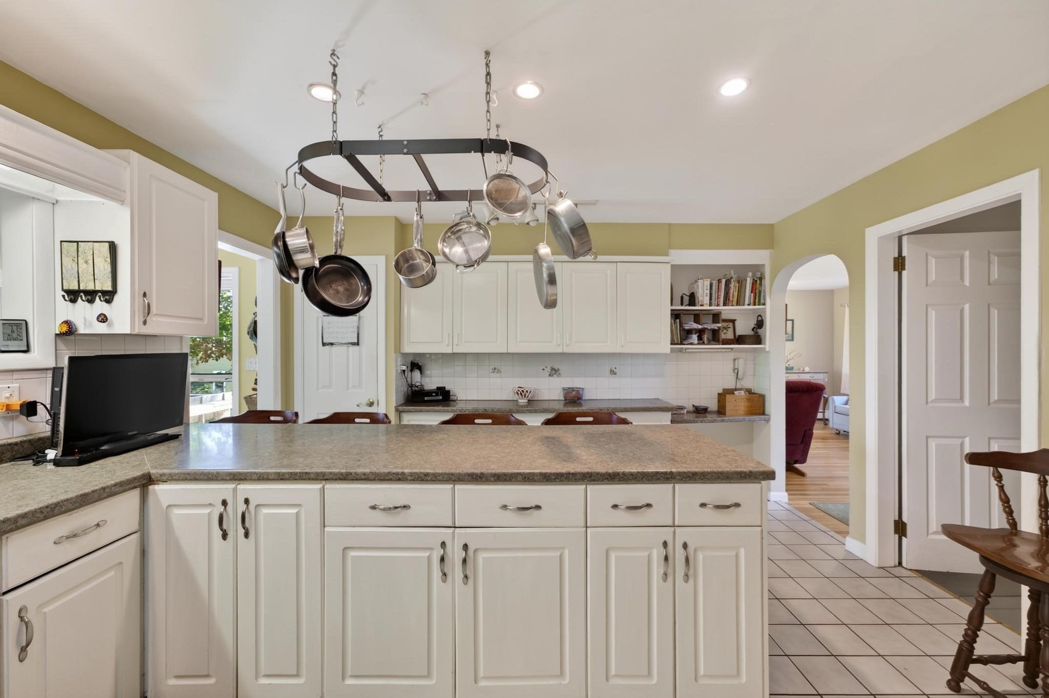61 Highland Avenue, Dartmouth, MA 02747 - Image 9