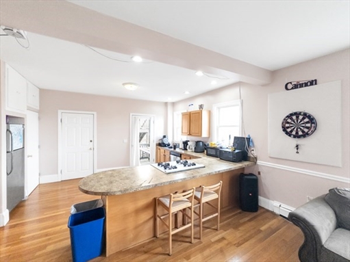 32 Fisher Ave, Apt 2