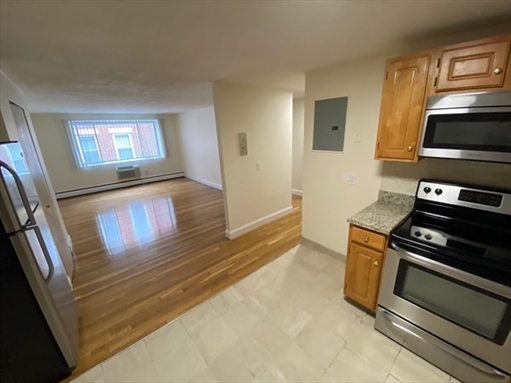 230 Babcock Street, Apt 3G