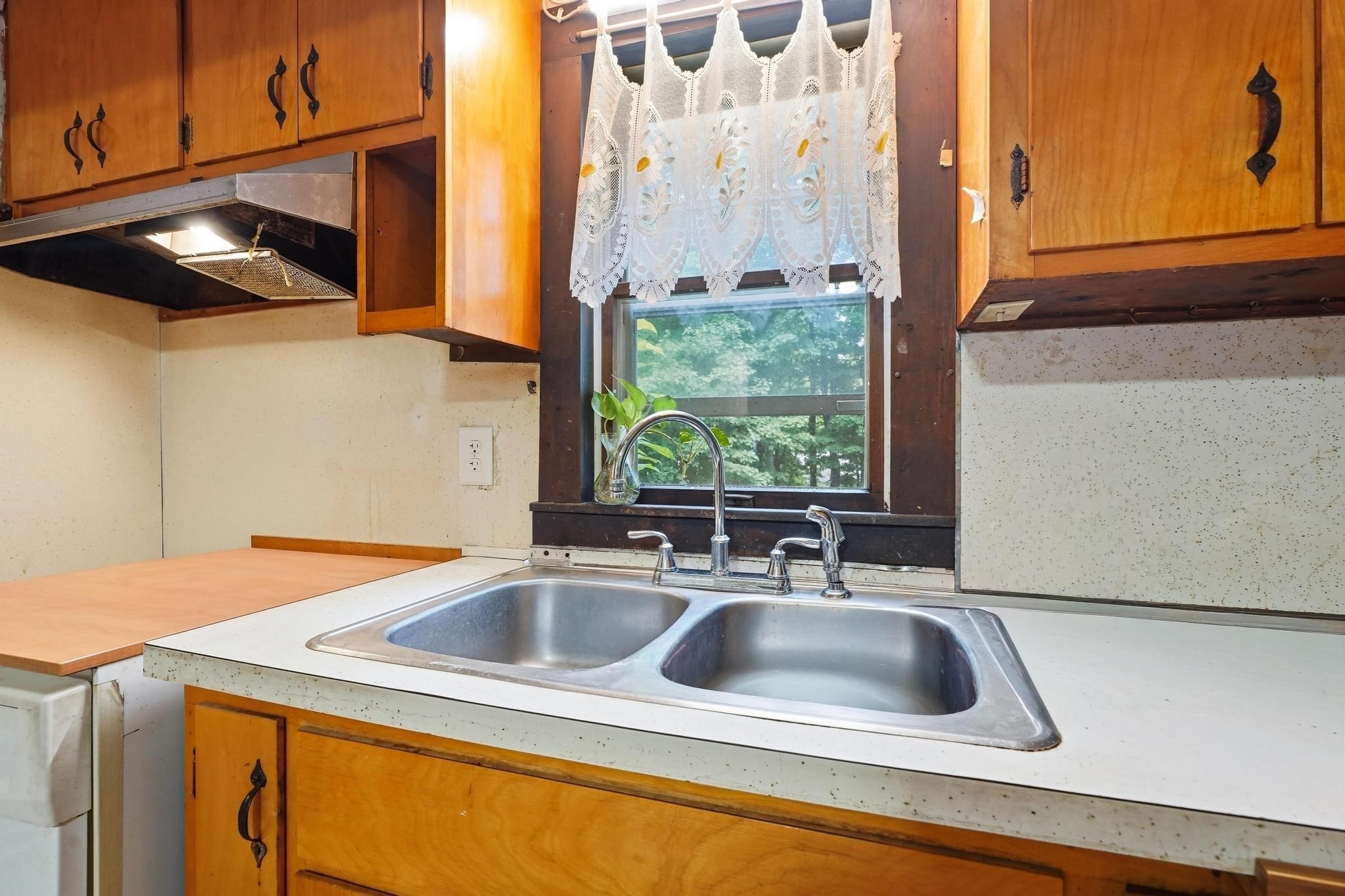 164 Green, Woburn, MA 01801 - Image 19