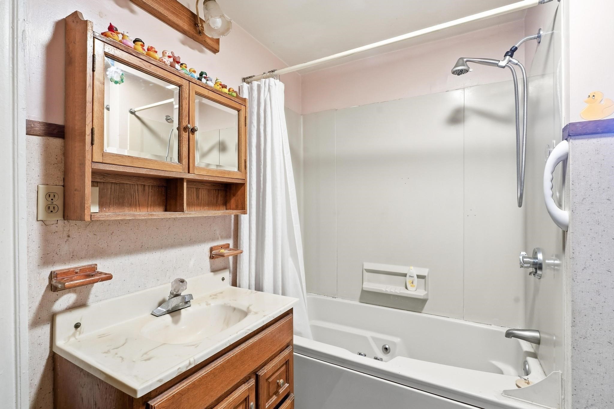 164 Green, Woburn, MA 01801 - Image 31