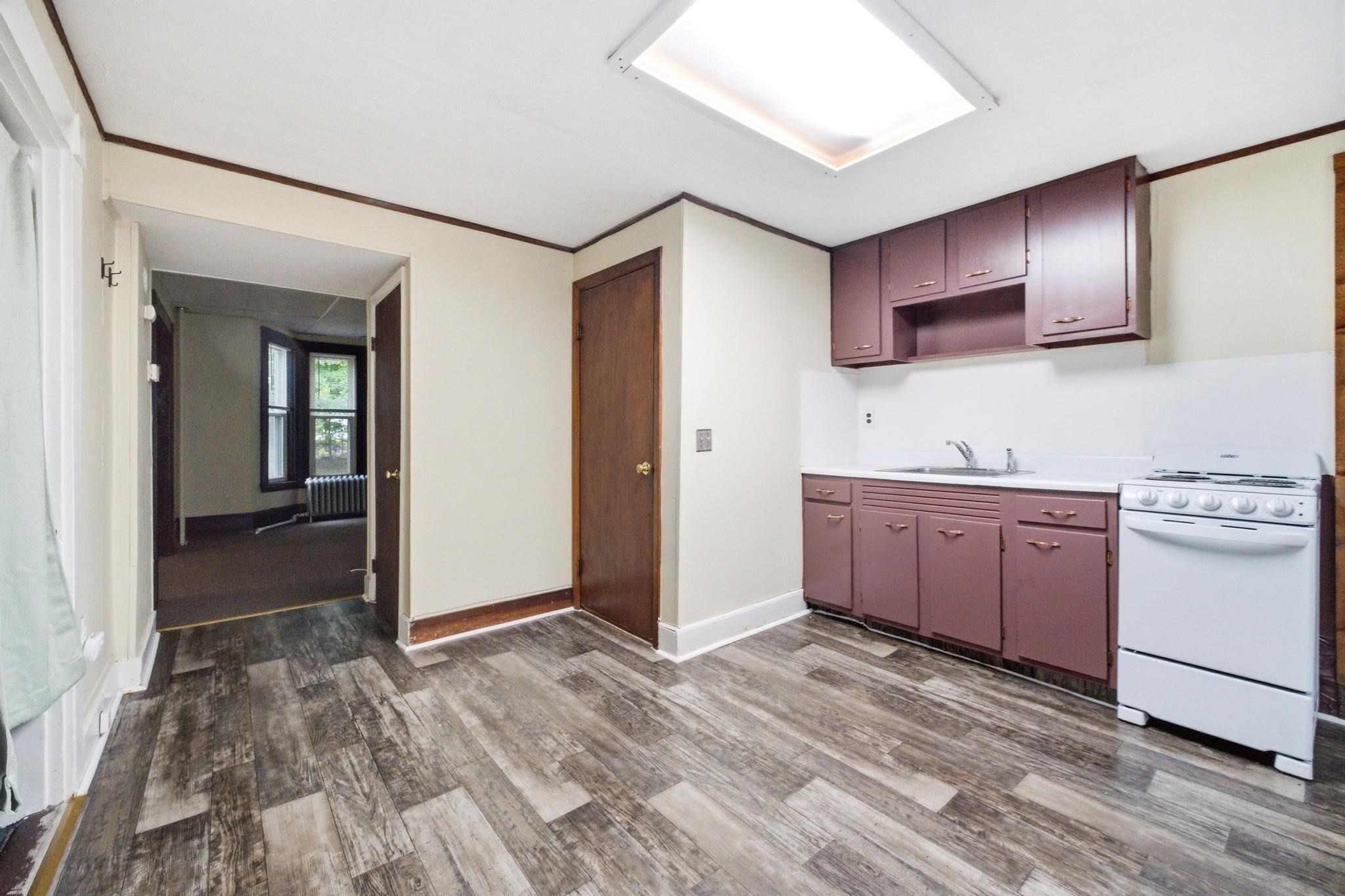 219 Montvale, Woburn, MA 01801 - Image 14