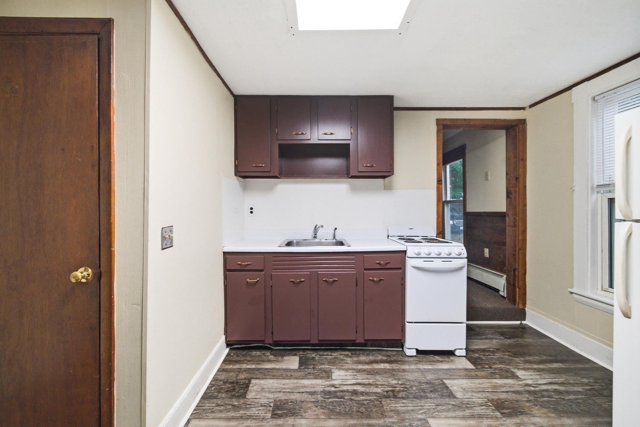 219 Montvale, Woburn, MA 01801 - Image 15