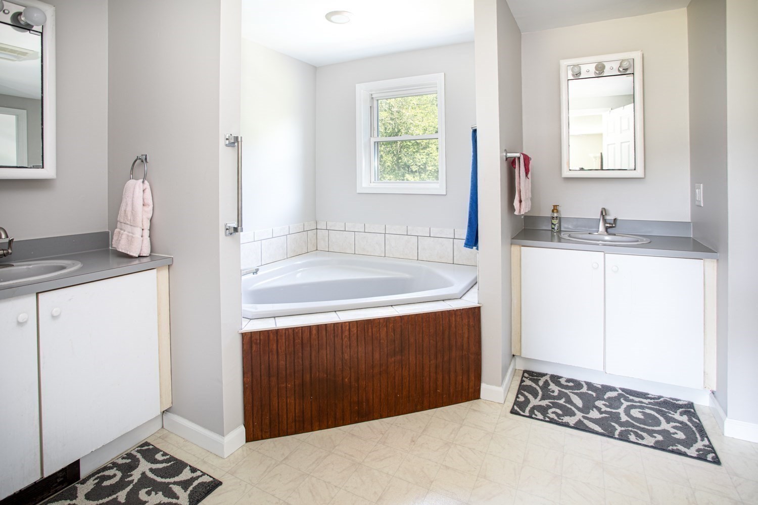 511 Old Fall River Rd, Dartmouth, MA 02747 - Image 29