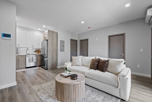 43-47 Fremont St, Apt 8